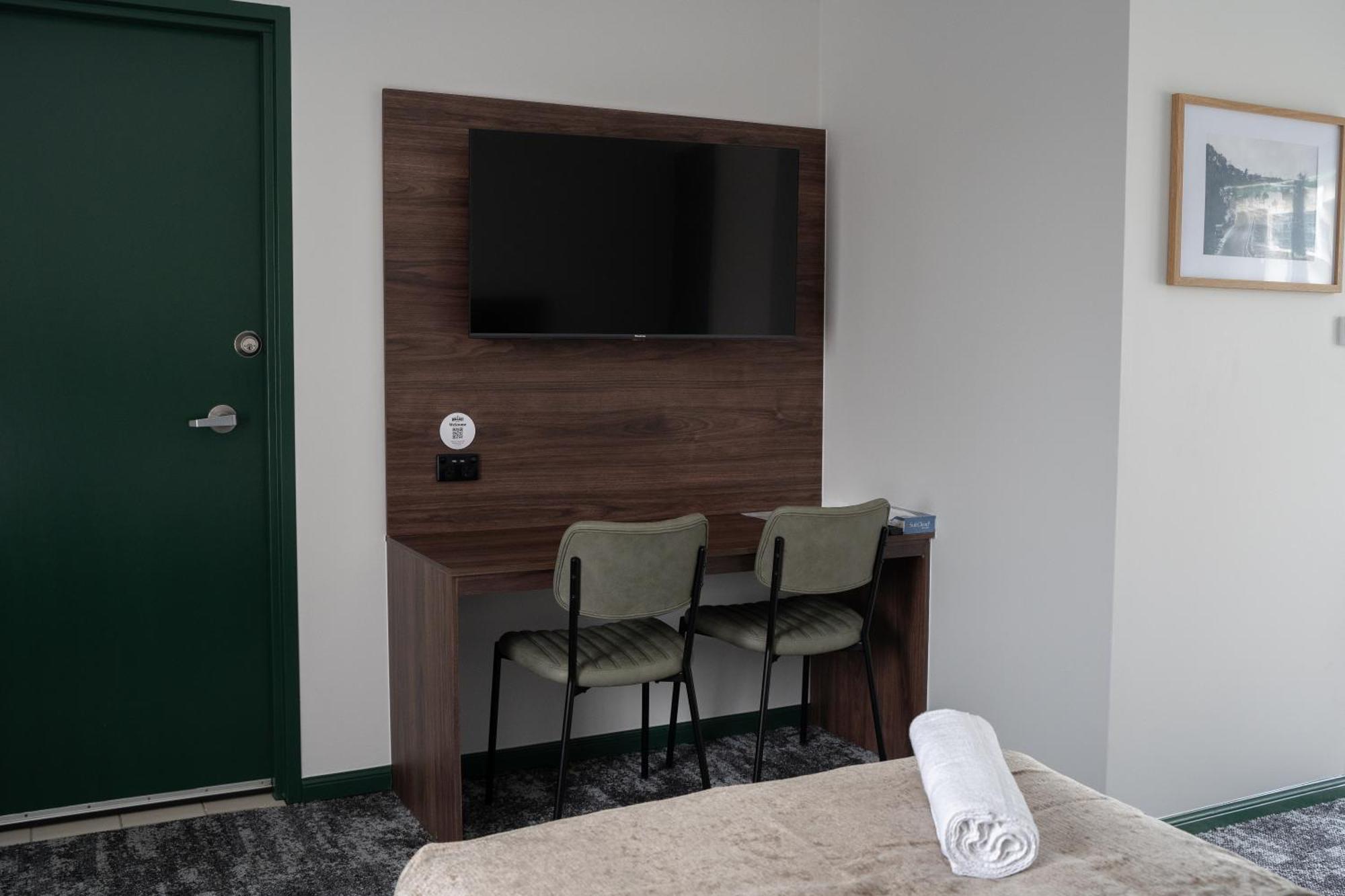 Wallaby Hotel Mudgeeraba Bagian luar foto