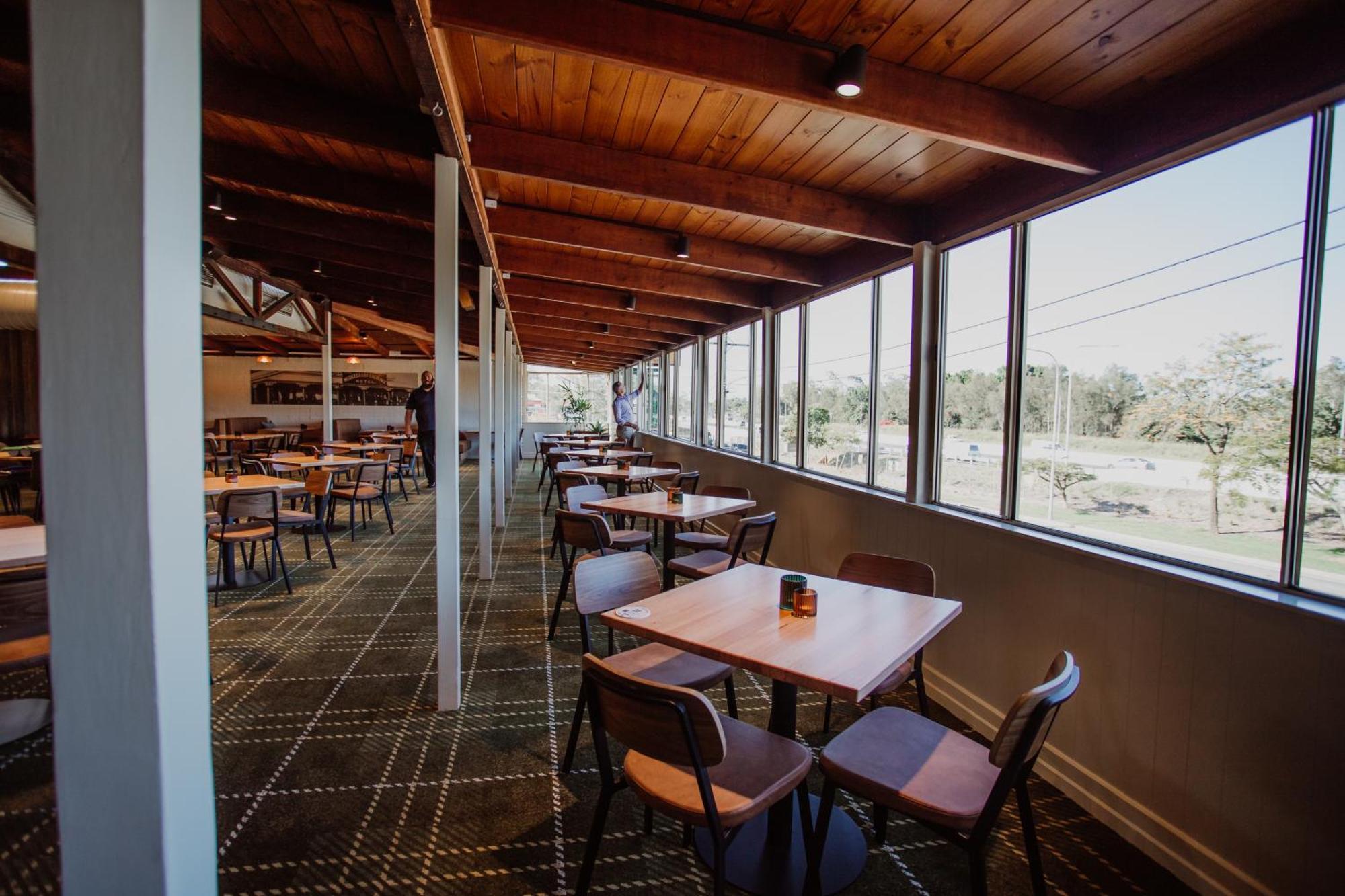 Wallaby Hotel Mudgeeraba Bagian luar foto